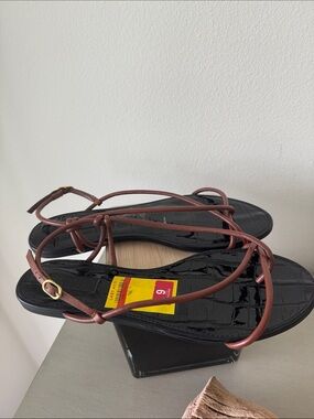 SCHUTZ Black Footbed Brown Strappy Flat Sandals